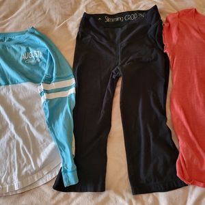 Ladies medium three peice lounge bundle.